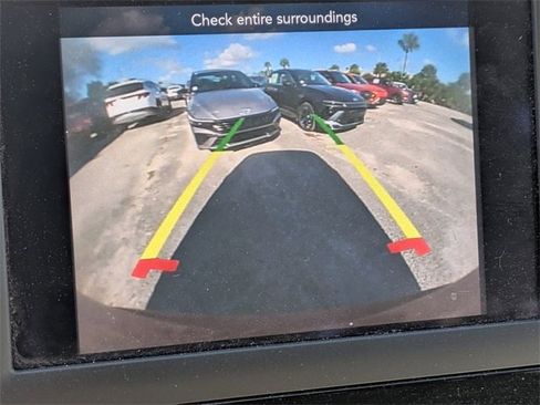 Used 2018 Chrysler Pacifica Touring Plus w/ Tire & Wheel Group image 21