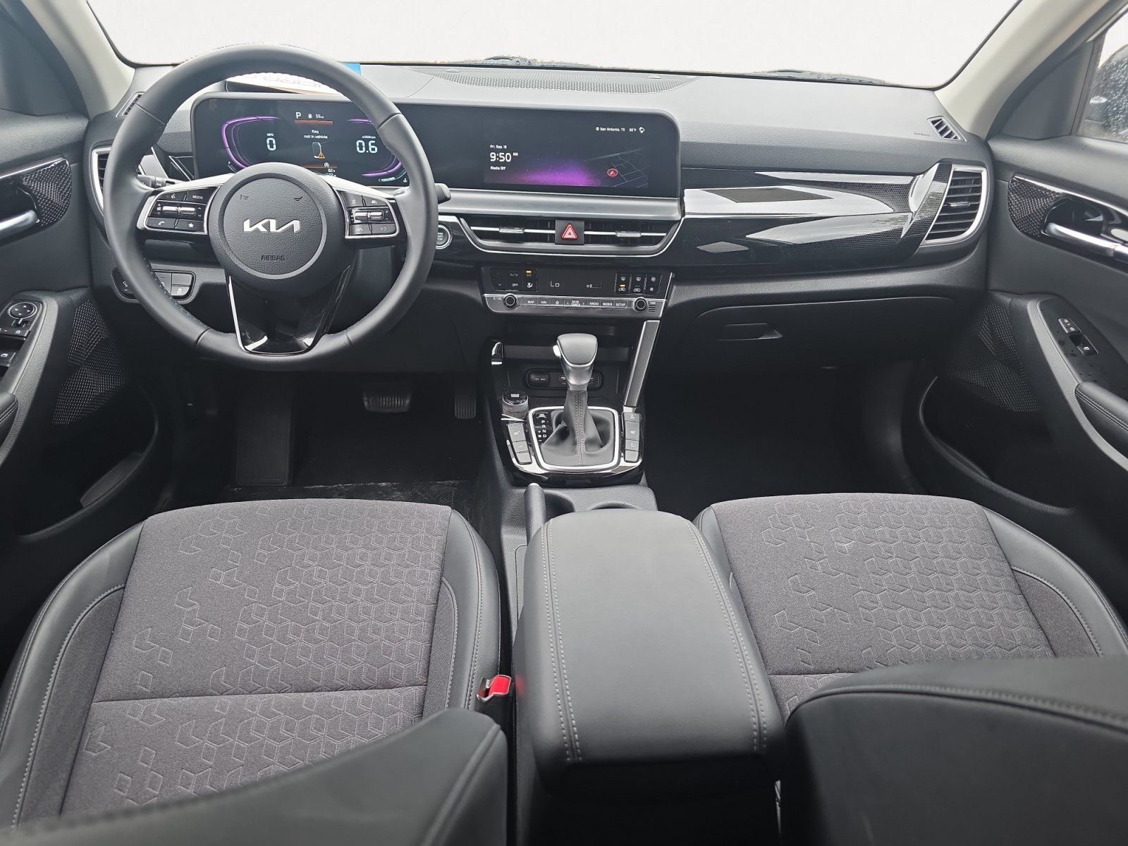 Certified 2025 Kia Seltos S AWD/4WD image 2