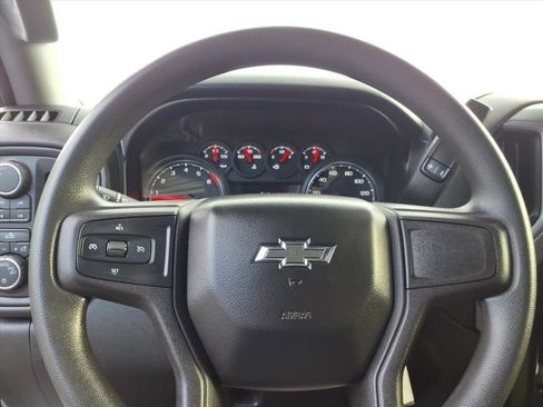 Used 2019 Chevrolet Silverado 1500 Custom Trail Boss w/ Custom Convenience Package image 28