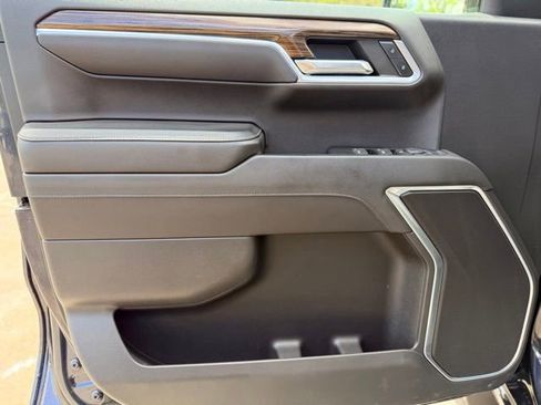 Used 2022 Chevrolet Silverado 1500 RST AWD/4WD image 16