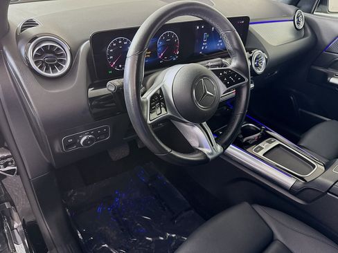 Used 2024 Mercedes-Benz GLA 250 4MATIC image 23