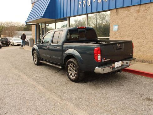 Used 2014 Nissan Frontier SL image 4