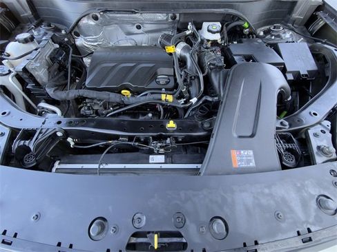 Certified 2025 Chevrolet Trax RS w/ Driver Confidence Package image 25