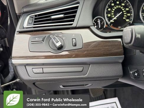 Used 2012 BMW 750Li xDrive image 13