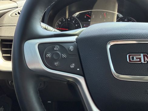 Used 2024 GMC Terrain SLT w/ Elevation Edition AWD/4WD image 17