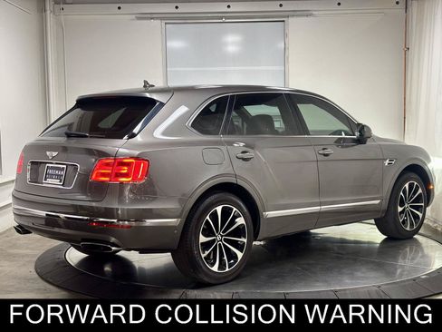 Used 2018 Bentley Bentayga AWD/4WD image 9