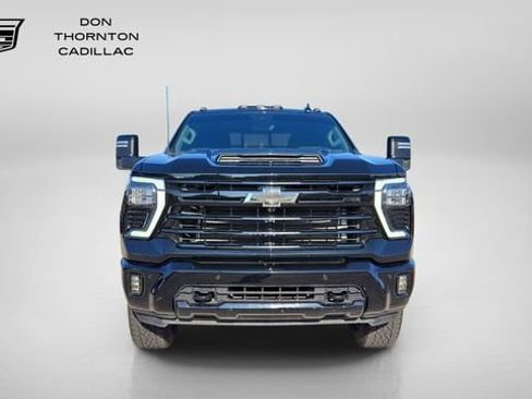 Used 2025 Chevrolet Silverado 2500 LTZ w/ LTZ Plus Package AWD/4WD image 8