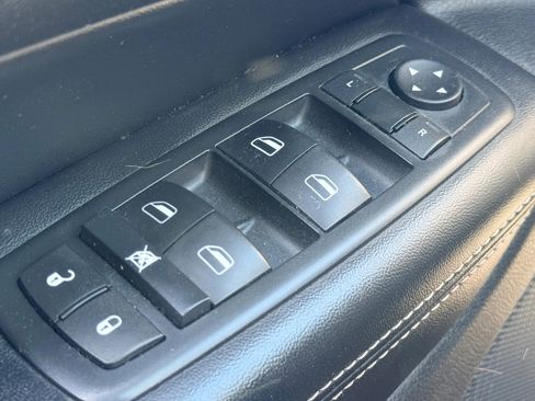 Used 2015 Jeep Grand Cherokee Limited image 23