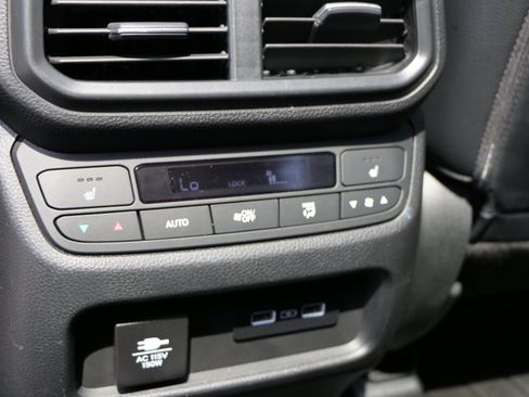 Used 2023 Honda Pilot Elite image 34