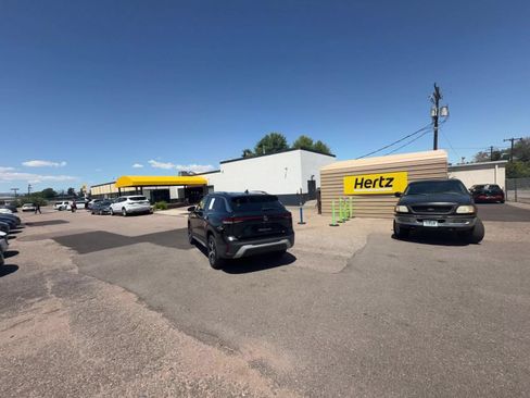 Used 2026 Volkswagen Tiguan SE AWD/4WD image 12