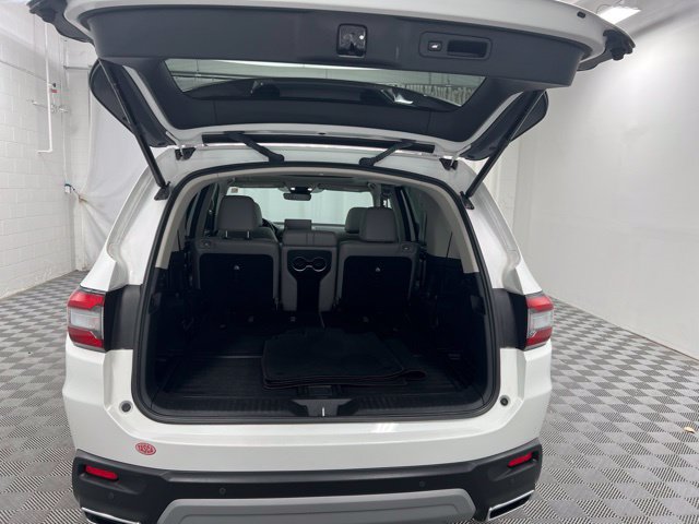 Used 2023 Honda Pilot Touring image 8