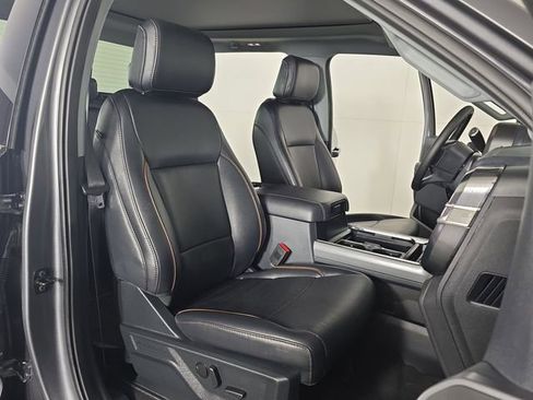 Certified 2025 Ford F450 Lariat w/ FX4 Off-Road Package image 24