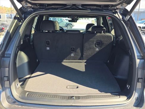 New 2026 Jeep Grand Cherokee Limited image 8