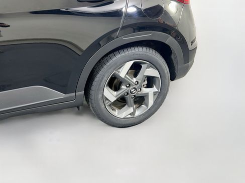 Used 2023 Hyundai Venue SEL w/ Cargo Package FWD image 29