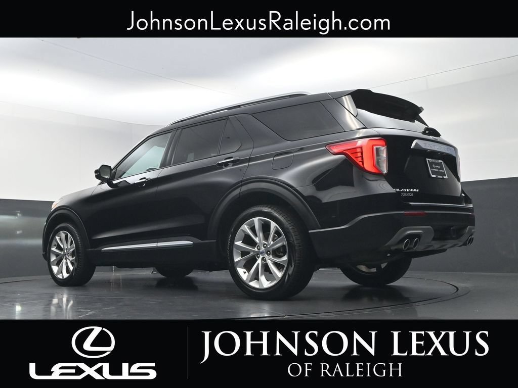 Used 2023 Ford Explorer Platinum w/ Technology Package AWD/4WD image 18