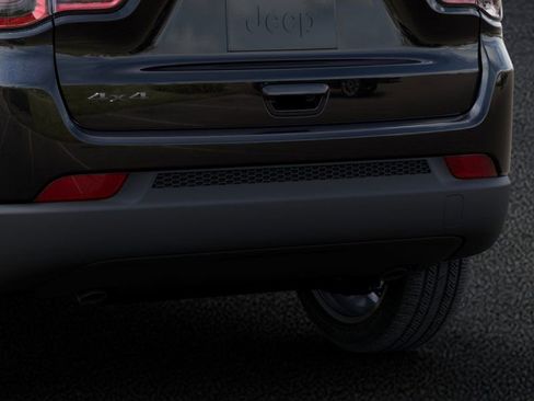 New 2026 Jeep Compass Latitude AWD/4WD image 13
