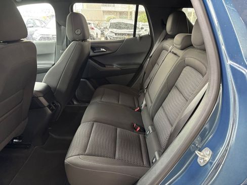 Used 2025 Chevrolet Equinox LT image 27