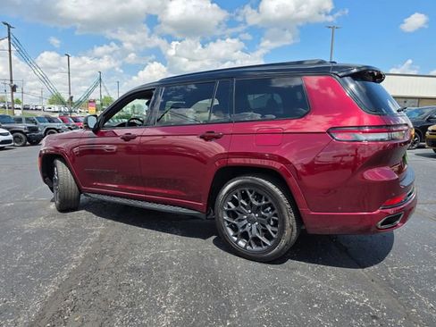 Used 2024 Jeep Grand Cherokee L Summit AWD/4WD image 4