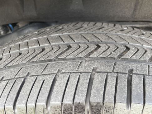 Used 2025 Toyota Sequoia Platinum AWD/4WD image 26