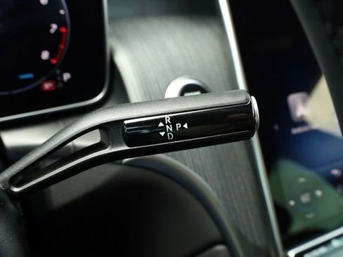 Certified 2025 Mercedes-Benz GLC 43 AMG 4MATIC image 15