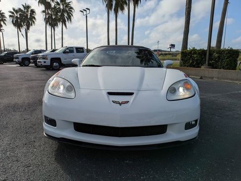 Used 2011 Chevrolet Corvette Grand Sport w/ Preferred Equipment Group image 9