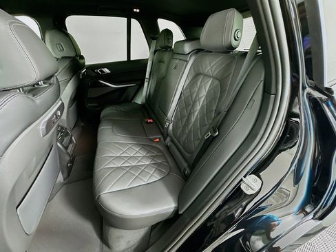 New 2026 BMW X5 sDrive40i image 17