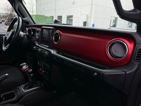 Used 2020 Jeep Wrangler Unlimited Rubicon image 34