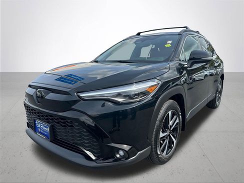 Used 2025 Toyota Corolla Cross AWD Hybrid w/ Convenience Package image 2