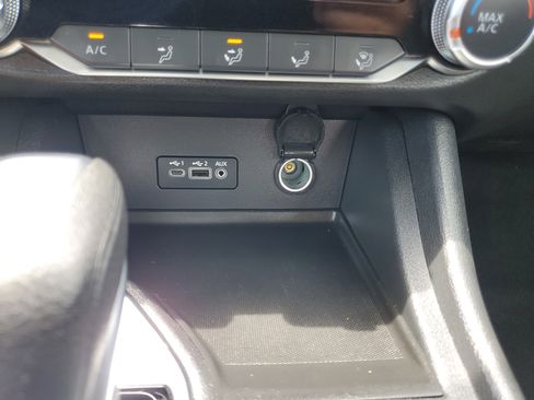 Used 2023 Nissan Sentra SV image 25