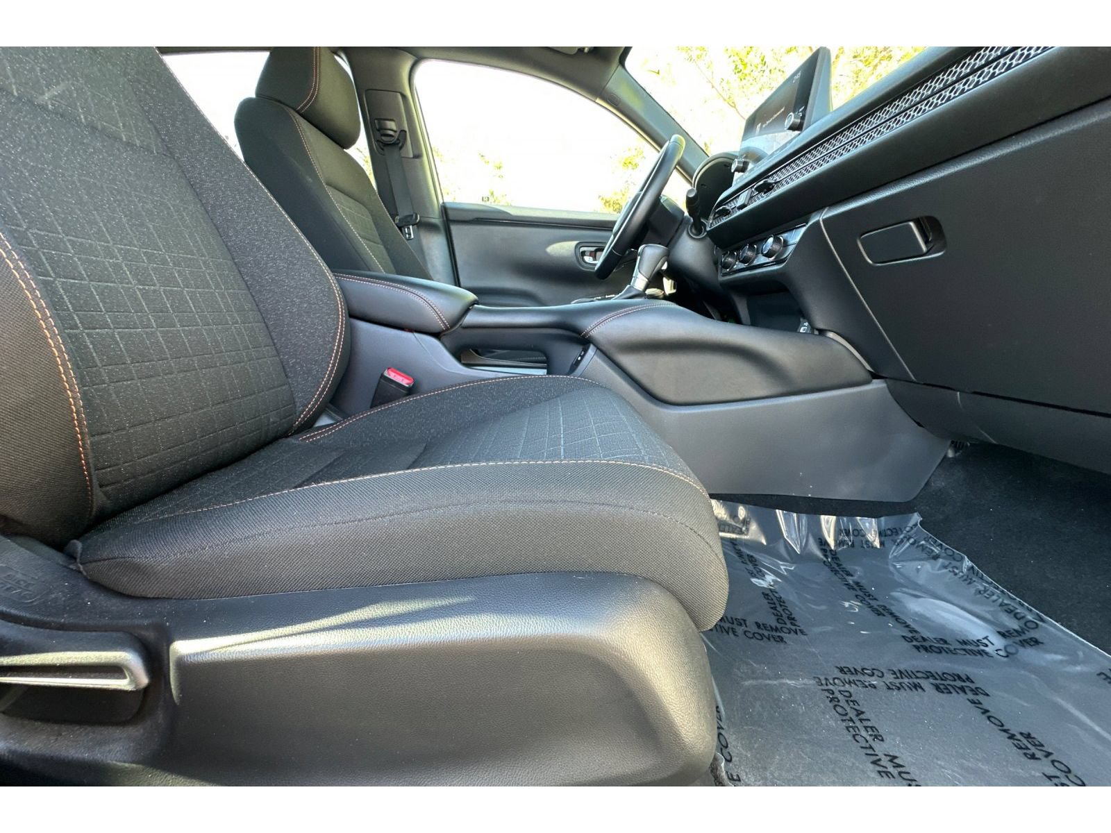 Used 2025 Honda HR-V Sport image 23