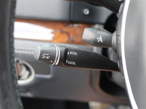 Used 2013 Mercedes-Benz SL 63 AMG image 22
