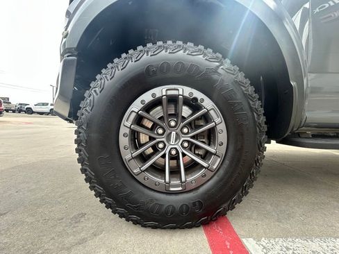 Used 2020 Ford F150 Raptor w/ Equipment Group 802A Luxury AWD/4WD image 6