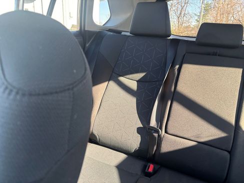 Used 2025 Toyota RAV4 XLE image 38