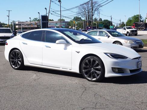 Used 2018 Tesla Model S 100D AWD/4WD image 48
