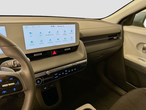 Used 2024 Hyundai Ioniq 5 SEL image 26