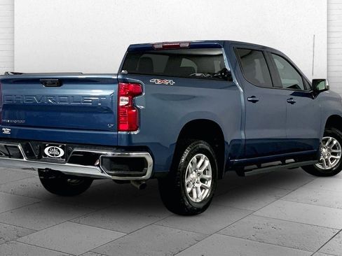 Used 2024 Chevrolet Silverado 1500 LT AWD/4WD image 13