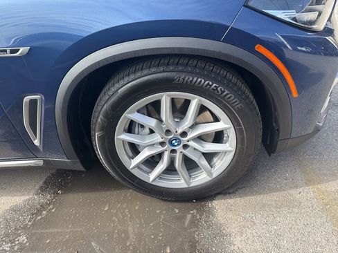 Used 2022 BMW X5 xDrive45e w/ Parking Assistance Package image 4