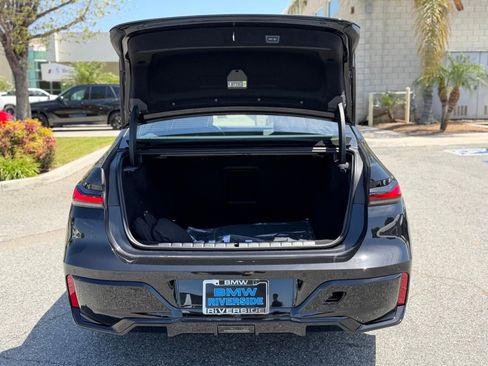 New 2026 BMW i7 eDrive50 w/ M Sport Package RWD image 16