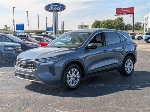 Certified 2023 Ford Escape Active image 3