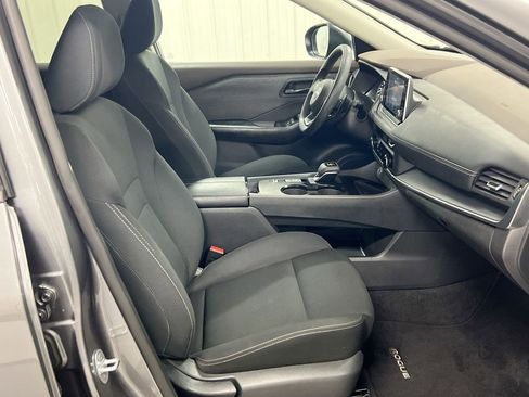 Used 2023 Nissan Rogue S image 21