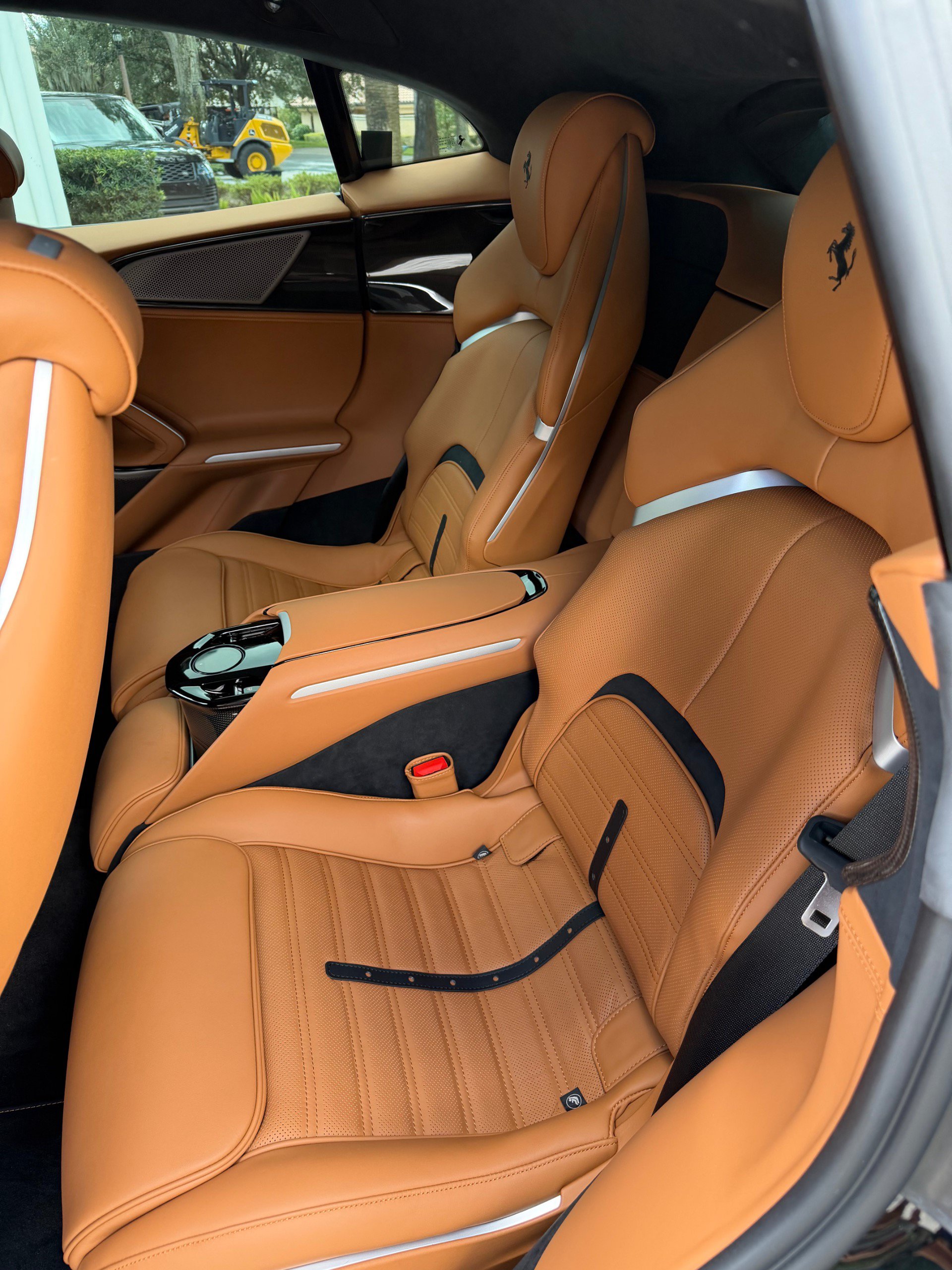 Used 2026 Ferrari Purosangue AWD/4WD image 3