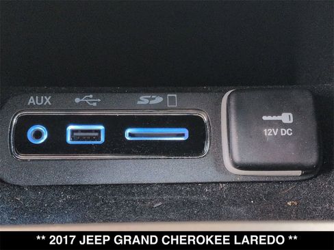 Used 2017 Jeep Grand Cherokee Laredo w/ Quick Order Package 23E image 9