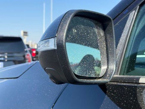 New 2026 Chevrolet Traverse Z71 w/ Driver Confidence Package image 16