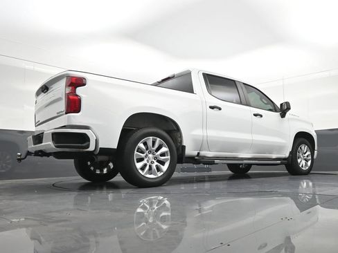 Used 2022 Chevrolet Silverado 1500 Custom RWD image 28