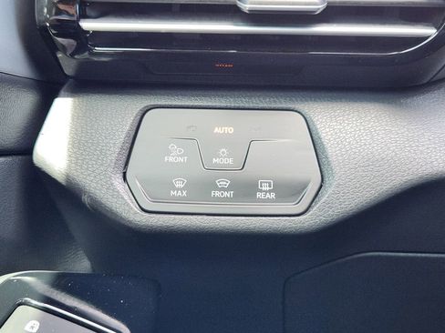 Certified 2023 Volkswagen ID.4 Pro S Plus AWD/4WD image 18