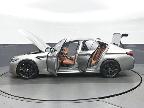 Used 2022 BMW M5 w/ Competition Package AWD/4WD image 38