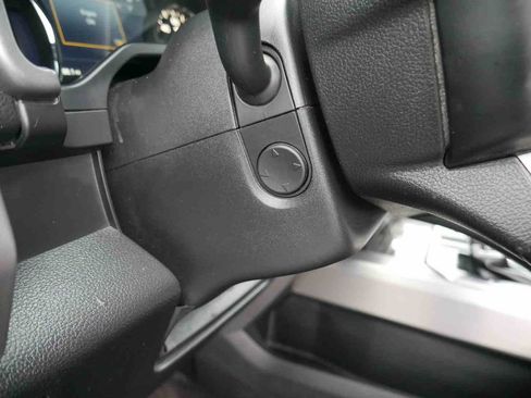 Used 2015 Ford F150 Platinum w/ Equipment Group 701A Luxury image 41