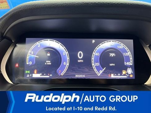 Used 2023 Jeep Grand Cherokee L Limited w/ Black Appearance Package image 15