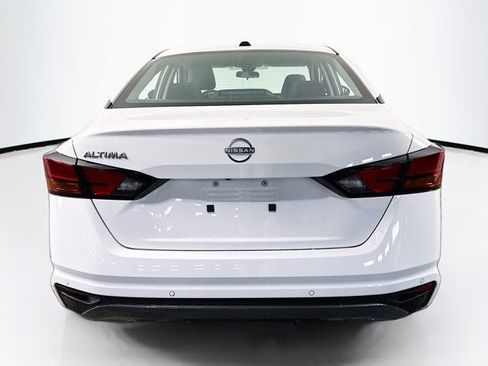 New 2026 Nissan Altima 2.5 SV FWD image 6