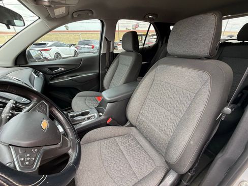 Used 2022 Chevrolet Equinox LT FWD image 11